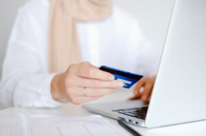 Missed Credit Card Payment? 5 Painful Lessons You’ll Learn