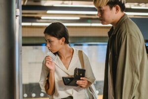 Using Your Credit Card Overseas? 5 Smart Ways to Avoid Overpaying