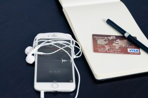 What Perks Should You Look For In an Elite Credit Card?