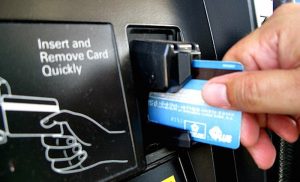 What Are the Benefits of a Gas Rewards Card?