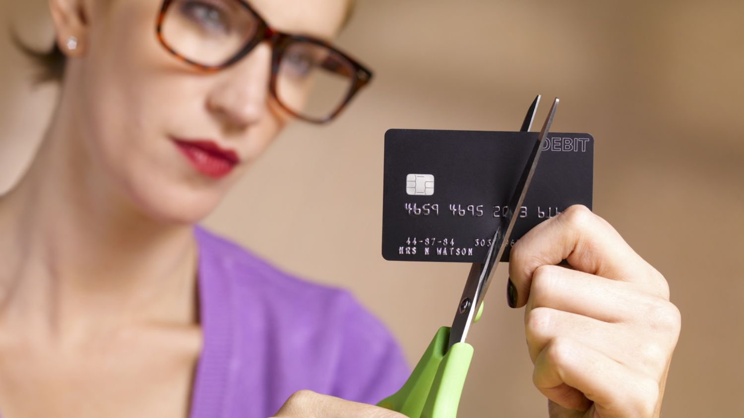 Tips to Stop Using Credit Cards to Get Out of Debt